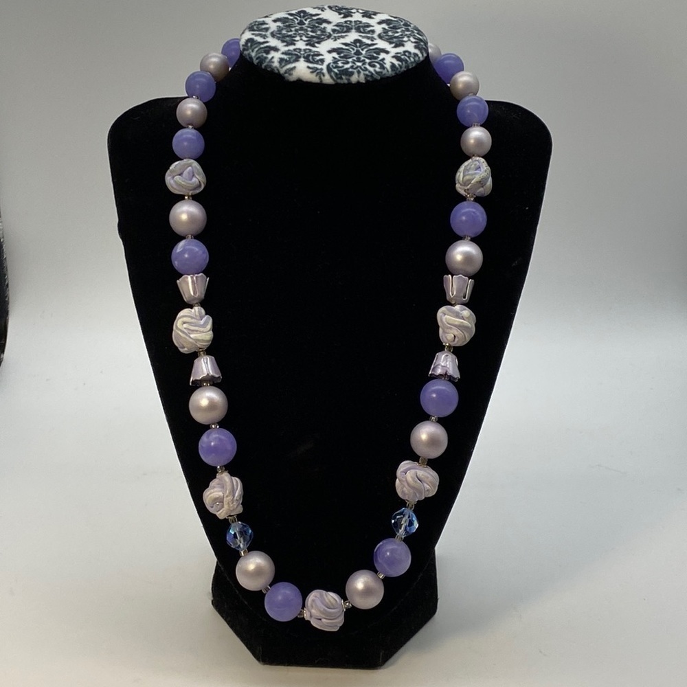 Necklace Lilac Beaded